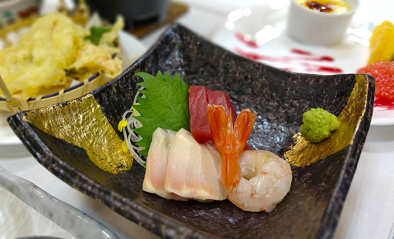 チョウザメ料理